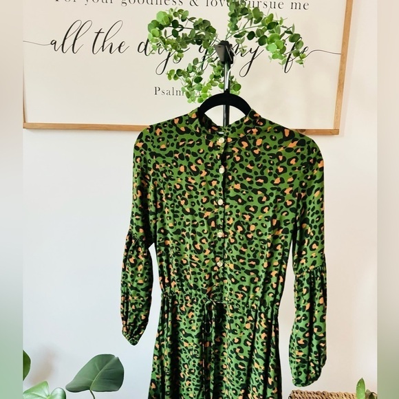 Beautiful Kimber Leopard Dress - Picture 12 of 13